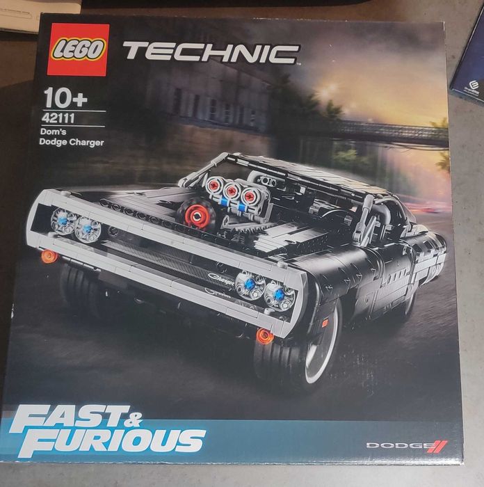 Lego Technic Dodge Charger 42111