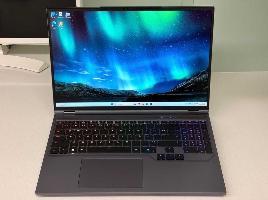 Portátil Gaming 16" RTX 5070 Ti Chuwi Gamebook