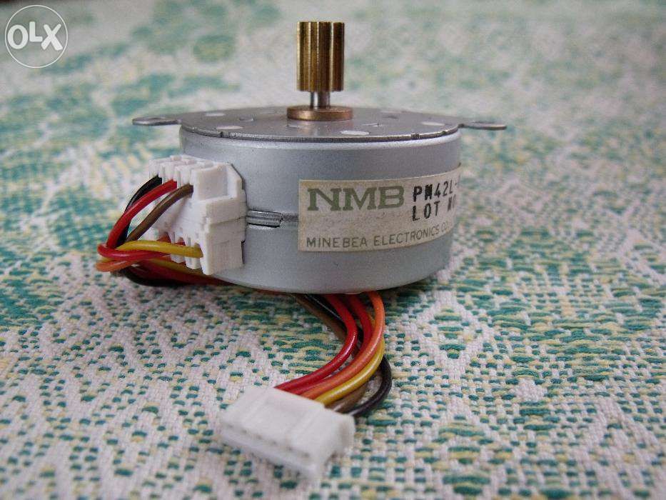 Двигатель шаговый з оргтехніки