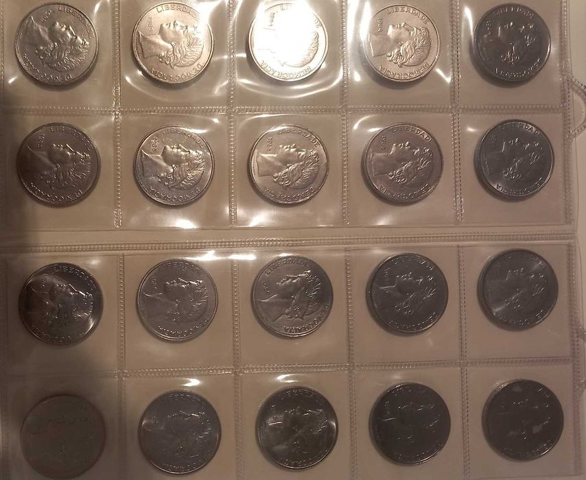 Lote 80 moedas de 25 escudos 1978 a 1986