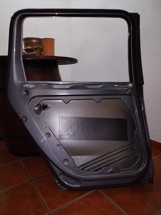 Porta lateral esquerda de Passat Variant 2007