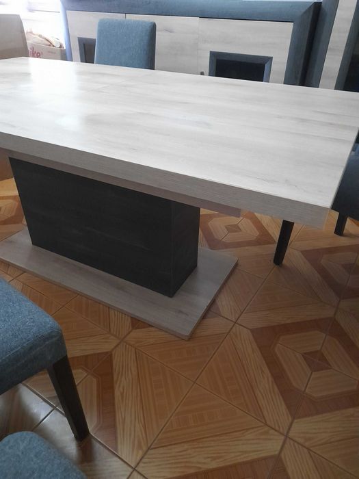 Mesa de sala de jantar
