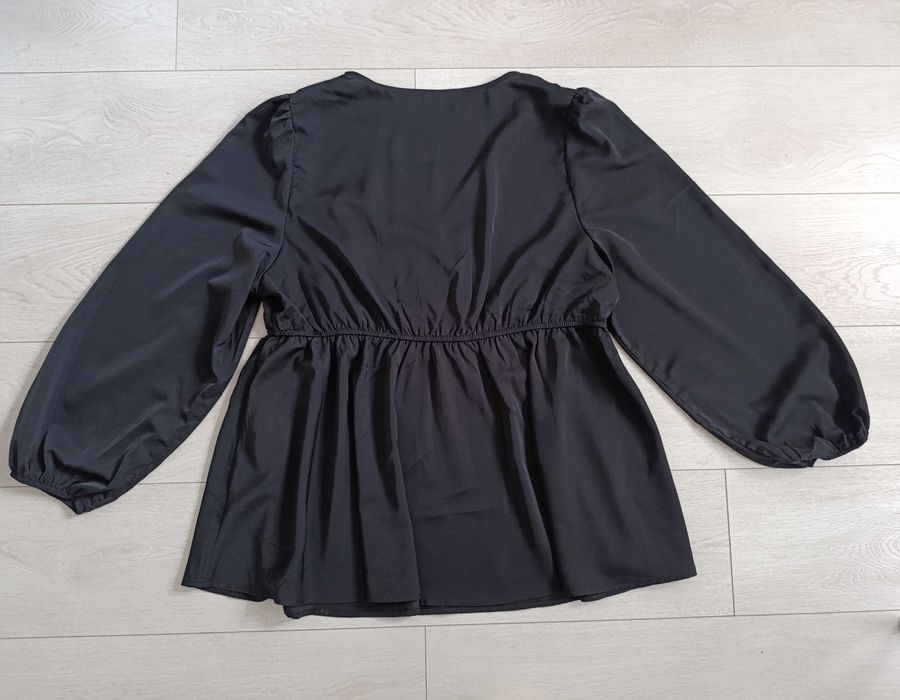 Piękna elegancka czarna bluzka plussize 2XL