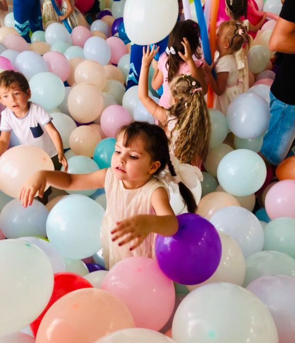 Шар Шоу. Кульки гиганты. Шоу з кульок. Аниматоры. Аніматори