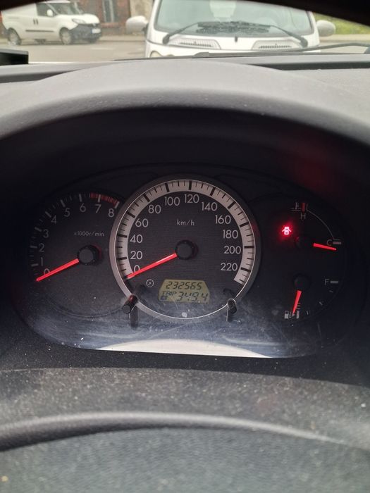 Auto Mazda 5 2005r