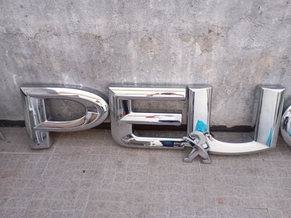 Letras da  peugeot