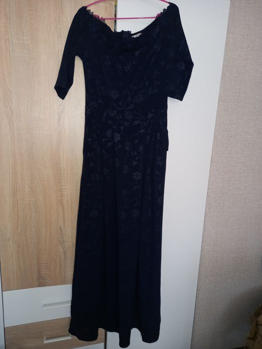 Платье вечернее темно- синее