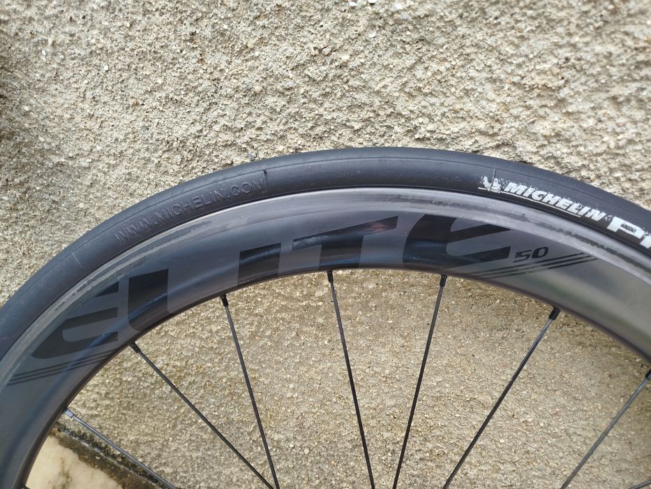 Rodas em carbono perfil 50