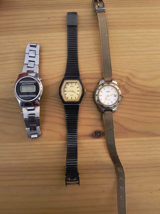 Продам наручні жіночі годинники  ЕЛЕКТРОНІКА, CASIO