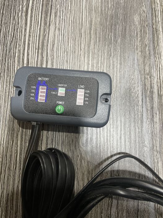 инвертор з автоматичною зарядкою , з пультом, чиста синусоїда