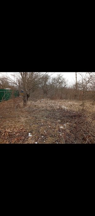 Продам дачу 4 соток 22 кв ,плодові дерева ,гараж-вагончик,річка в 5хв