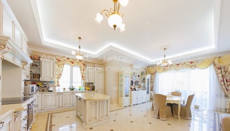 Елітний будинок 560м2 з SPA-блоком і басейном,27соток. Іванковичи