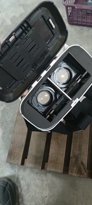 Gogle vr. Telefon wyprzedaż garazowa