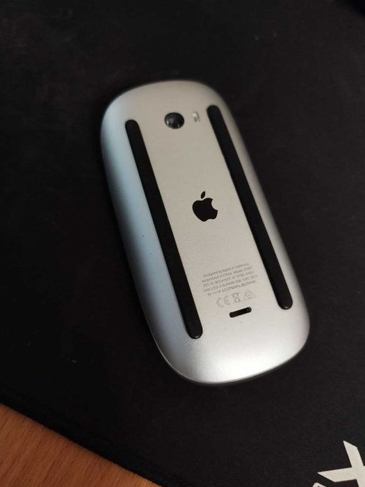 Сенсорная беспроводная мышка Apple A1657