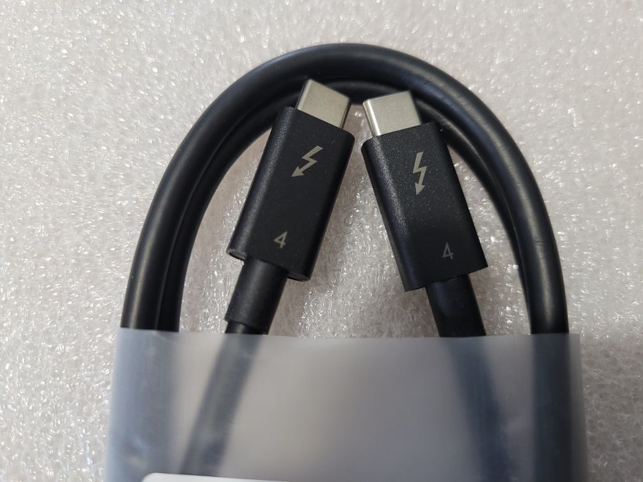 Кабель Thunderbolt 4 DELL Type-C to Type-C  100W (1m)