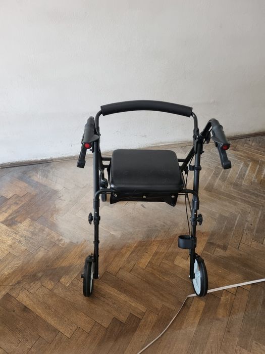 Chodzik balkonik  z siedziskiem