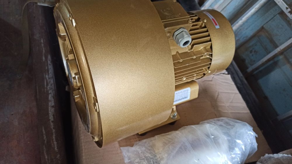 Професійний вихровий компресор (повітродувка) GOORUI 2.2кВт Тепло вент