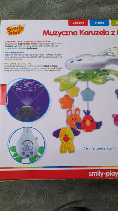 Karuzela z muzyką dla niemowlaka
