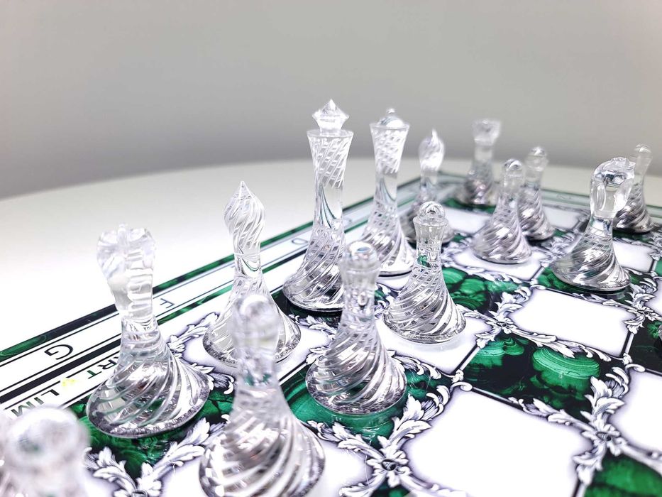 Шахматы из стекла, стеклянные. Шахи зі скла, скляні. Дизайн под заказ.