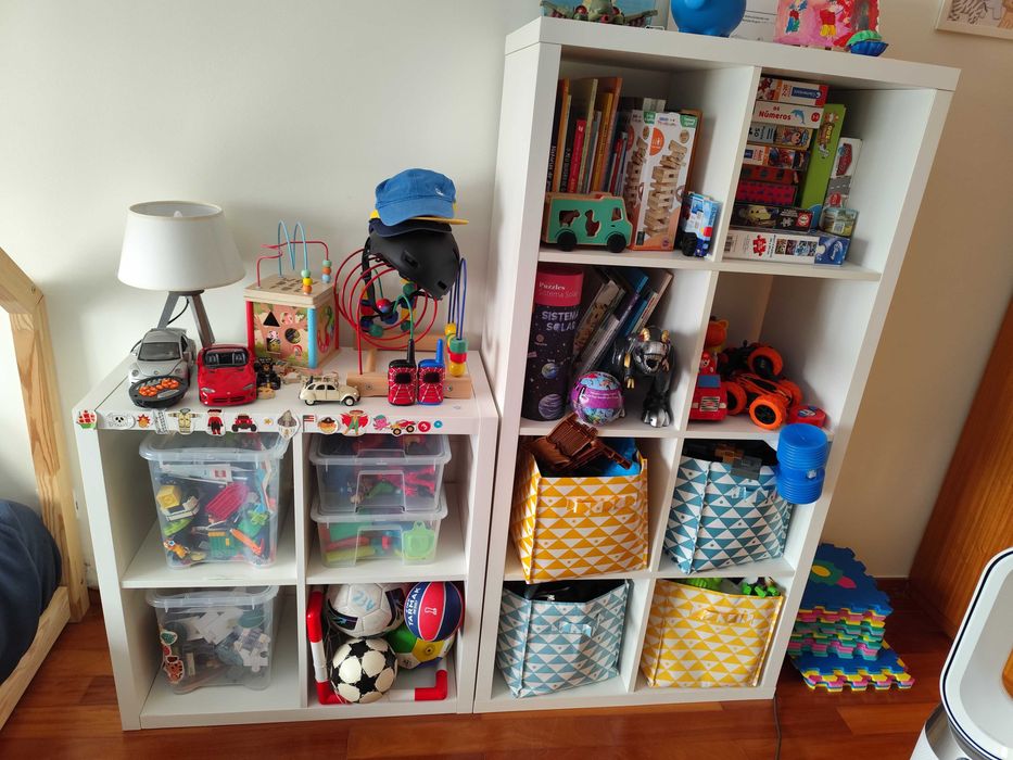 Estante Kallax IKEA 77x147