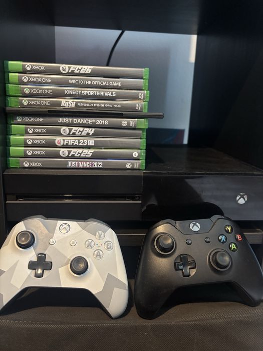 Xbox One  + Kinect + 2 pady + 10 gier | Stan bardzo dobry