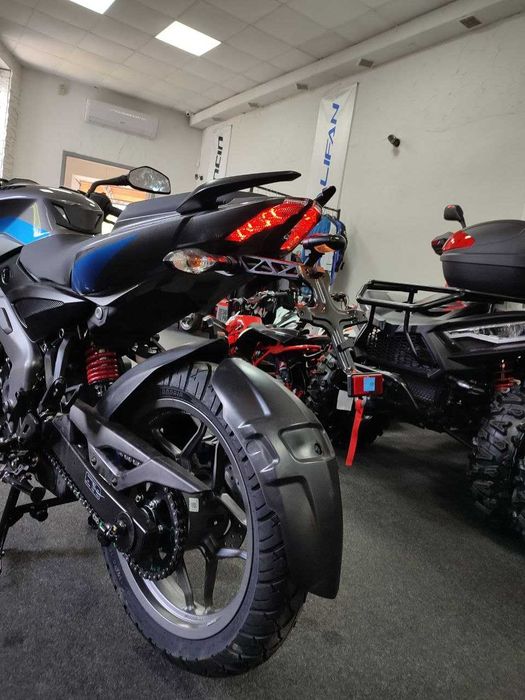 АКЦІЯ Мотоцикл BAJAJ Pulsar NS200