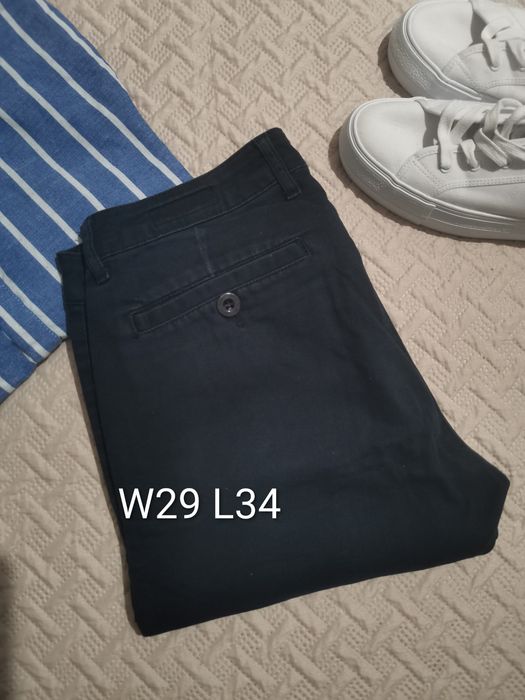 Granatowe męskie spodnie chino Cross Jeans