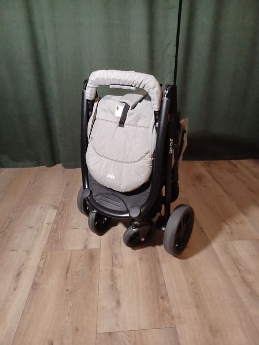 Wózek spacerowy Joie