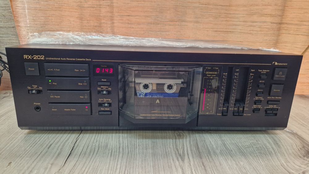 Касетна дека Nakamichi RX-202
