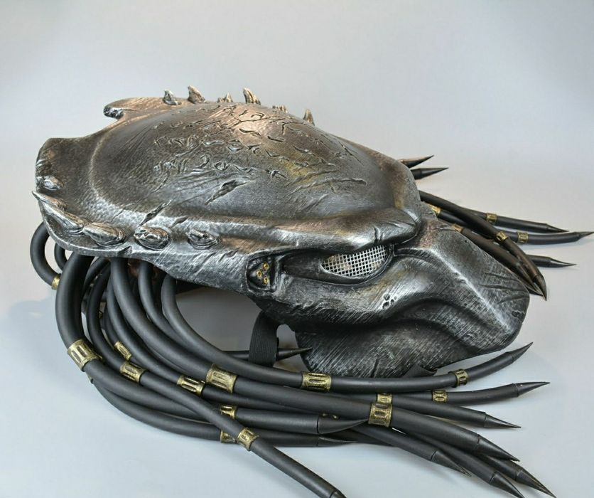 Máscara Predador 1:1 Premium com Luz