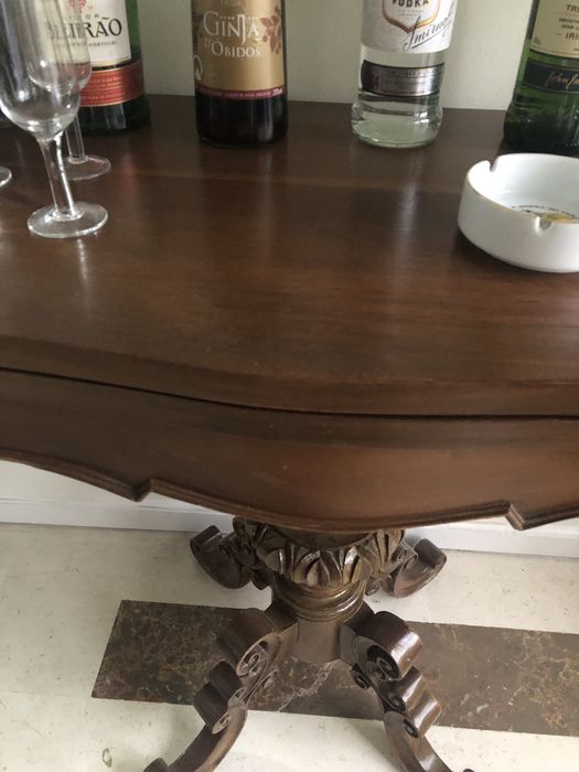 Mesa de jogo antiga