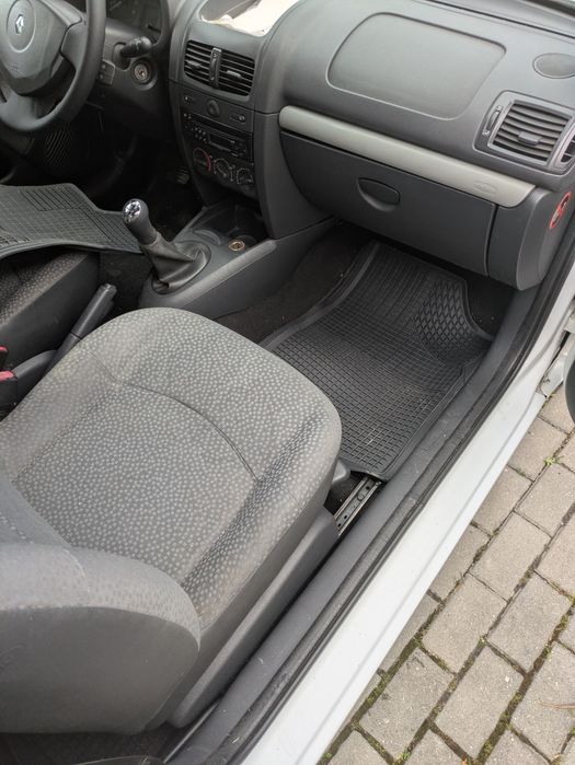 Clio 2 Storia Comercial 1.5 dci