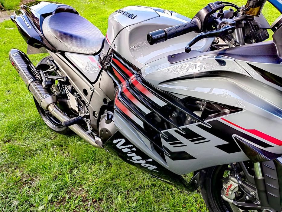 14歳 13 Ninja ZX-14R ABS/ZZR1400 ABS］2017年モデルではハイグレードと