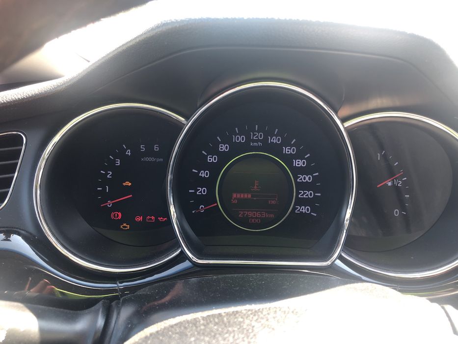 Kia Ceed 2013 рік.