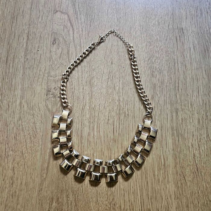 Colar Dourado - Novo