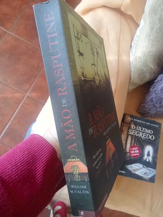 A missão de Rasputine, livro com portes incluídos