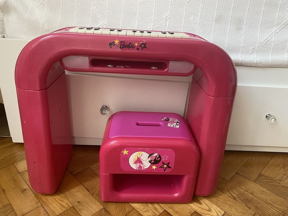 Pianinko organki stolik Barbie z taboretem