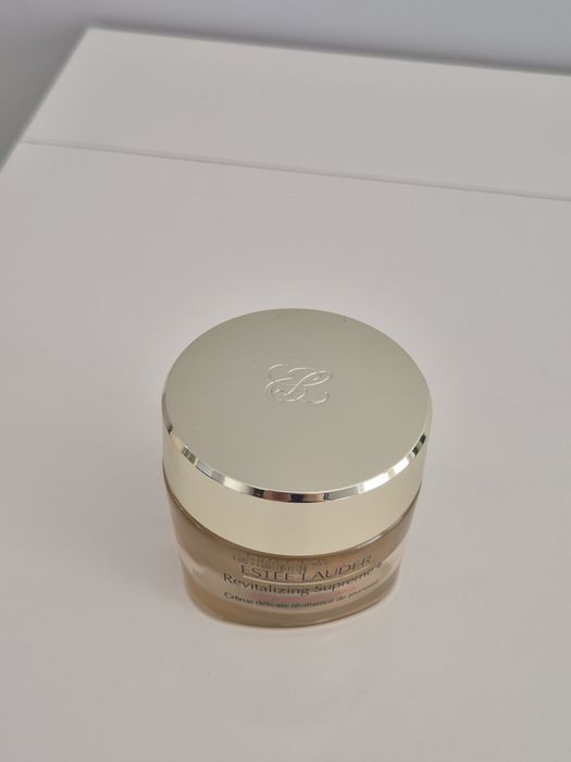 Estee Lauder Revitalizing Supreme + krem