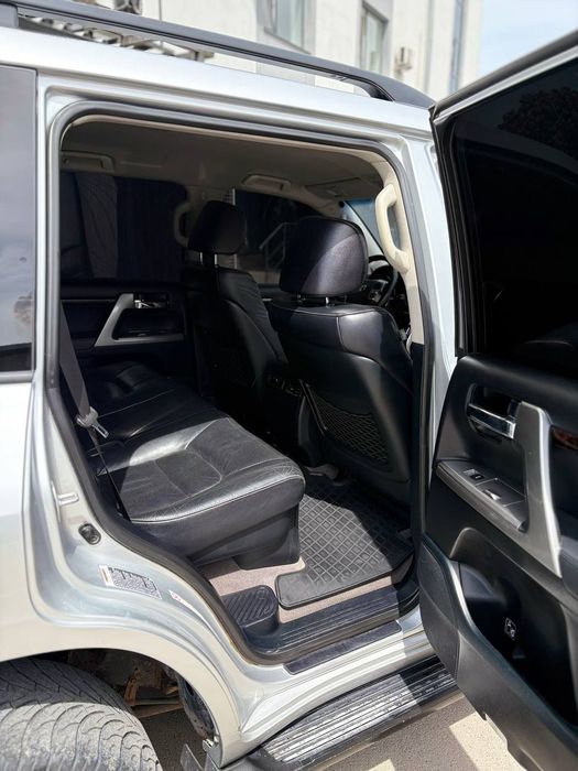 Toyota Land Cruiser 2012 200 (FL)
