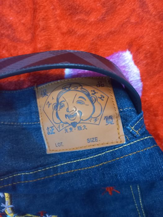 Джинсы Evisu з ремнем барбери в комплекте