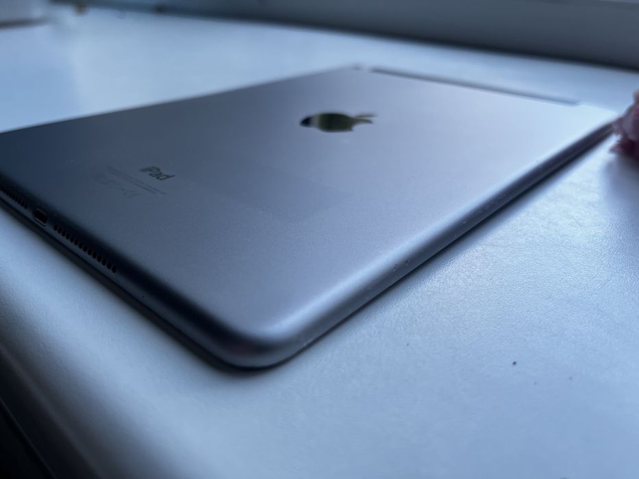 iPad air 64Gb LTE