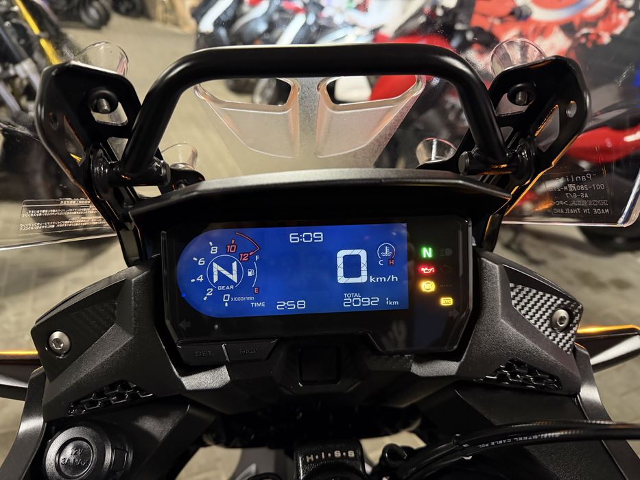 Японский мотоцикл Honda CB400X ABS