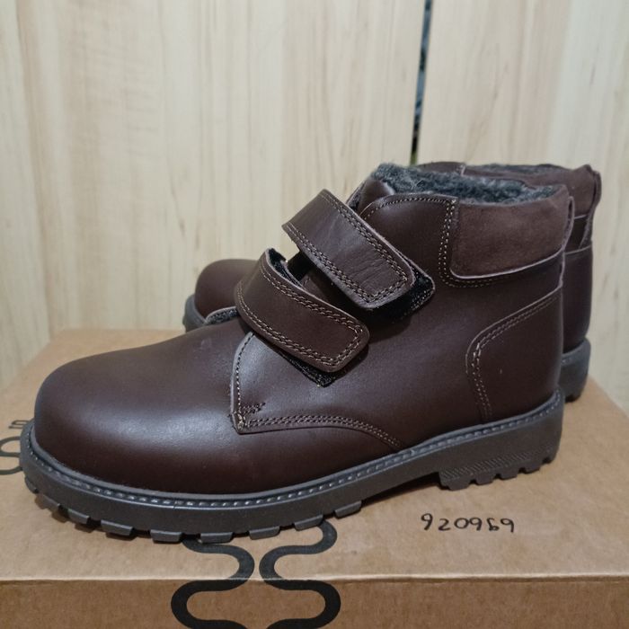 Зимове взуття на хлопчика Нове