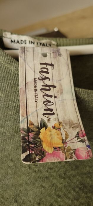 Obłędny sweterek khaki prosto z Włoch,wisior gratis.