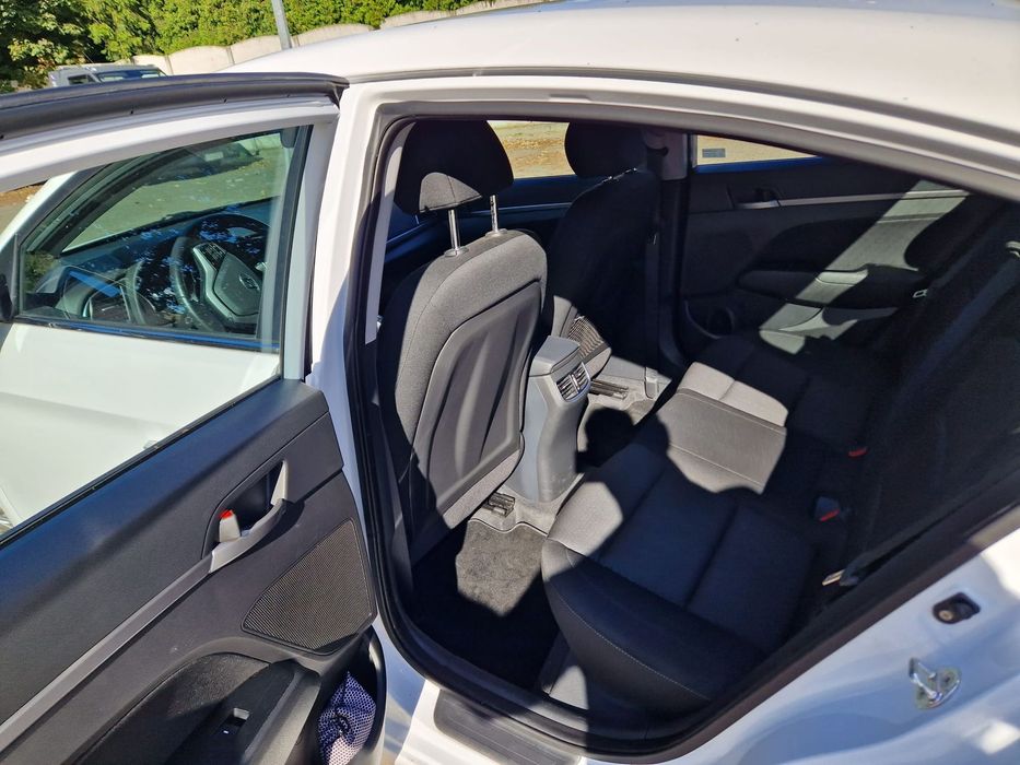 Hyundai Elantra Drugi właściciel, salon Polska, 130.000 km