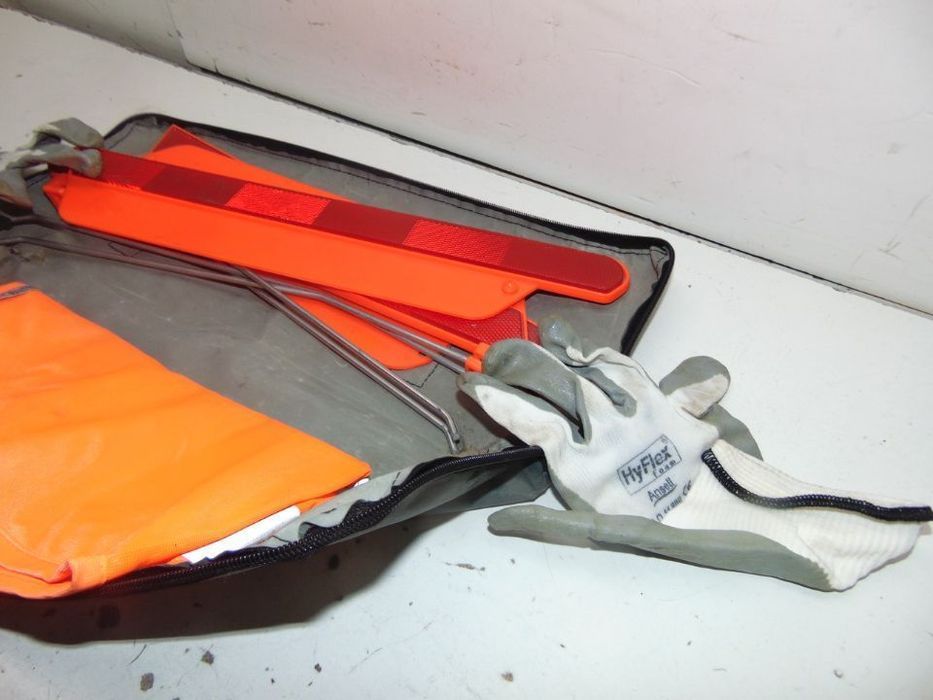 Kit emergência " nova de stock antigo