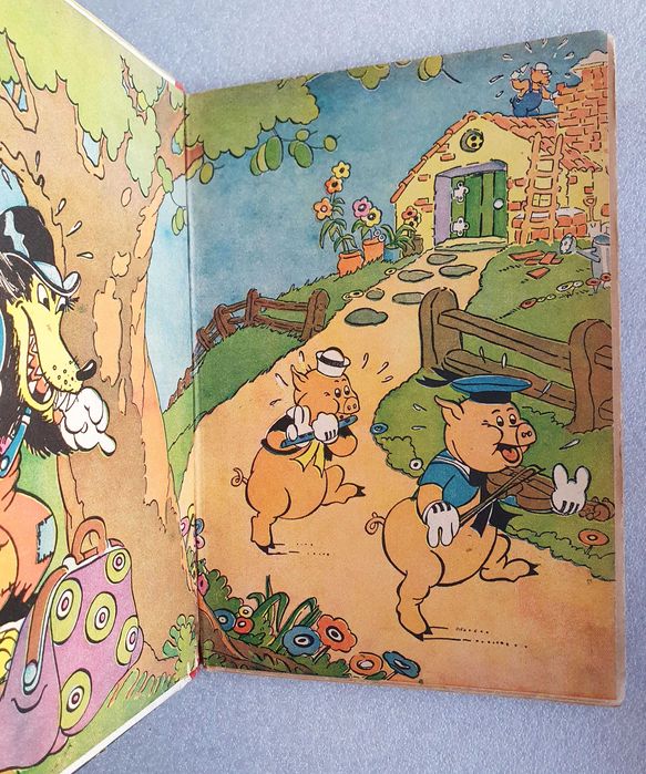 Antigo Álbum "Os 3 Lobinhos Malvados" da Walt Disney ~ Anos 50 ~ RARO