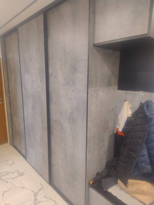 Szafa do przedpokoju do zabudowy