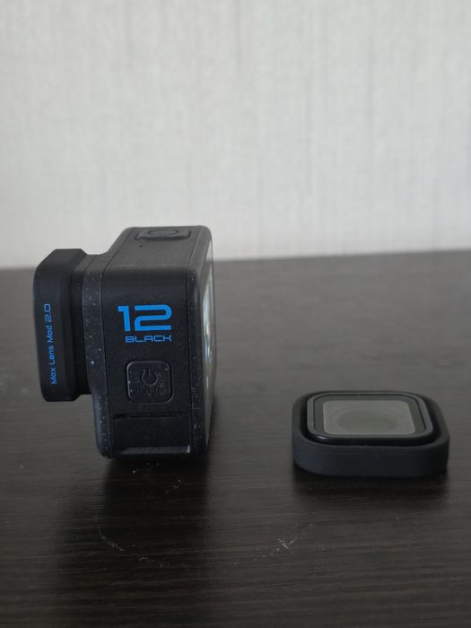 GoPro 12 з оригінальною  ширококутною лінзою