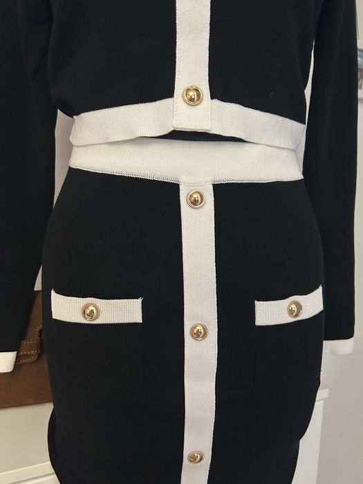 Garnitur  ze spodnicą i bluzka